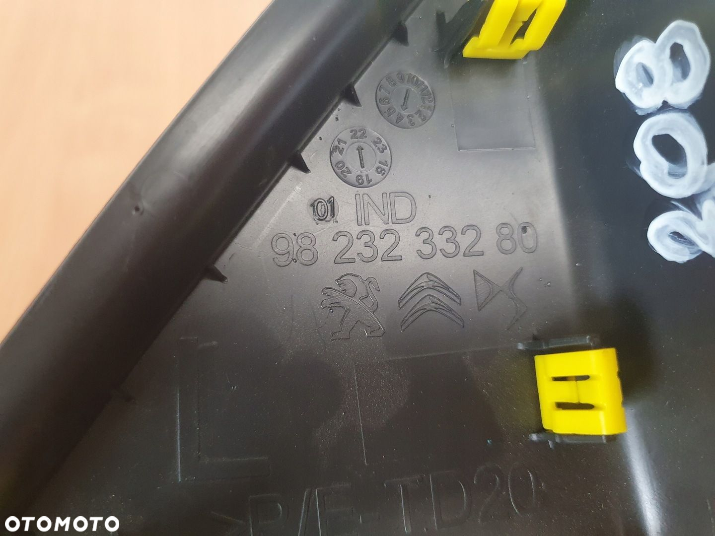 TRÓJKĄT ZAŚLEPKA LUSTERKA LEWA 9823233280 PEUGEOT 208 II - 5