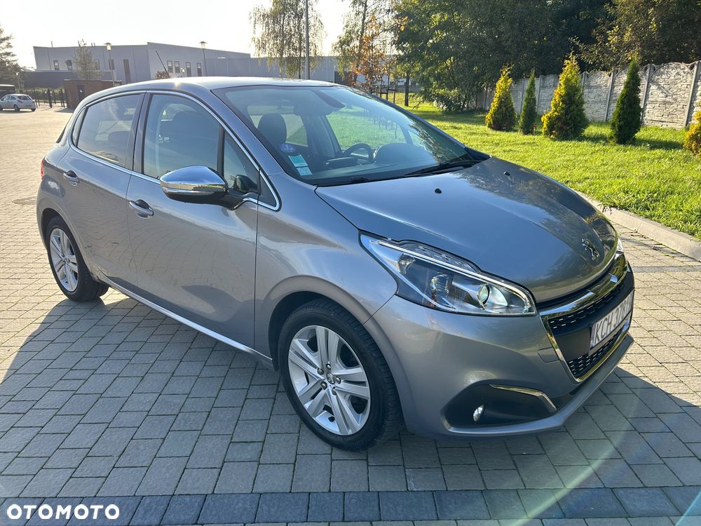 Peugeot 208 PureTech 110 Stop & Start Allure - 3