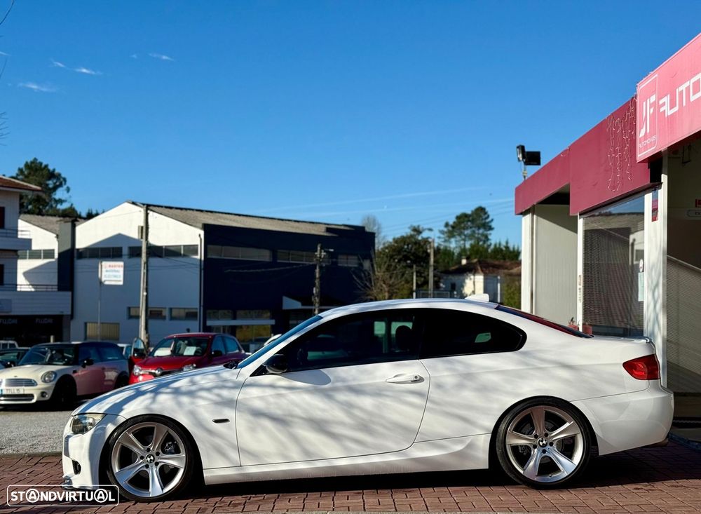 BMW 320 d Coupe Edição M - 12