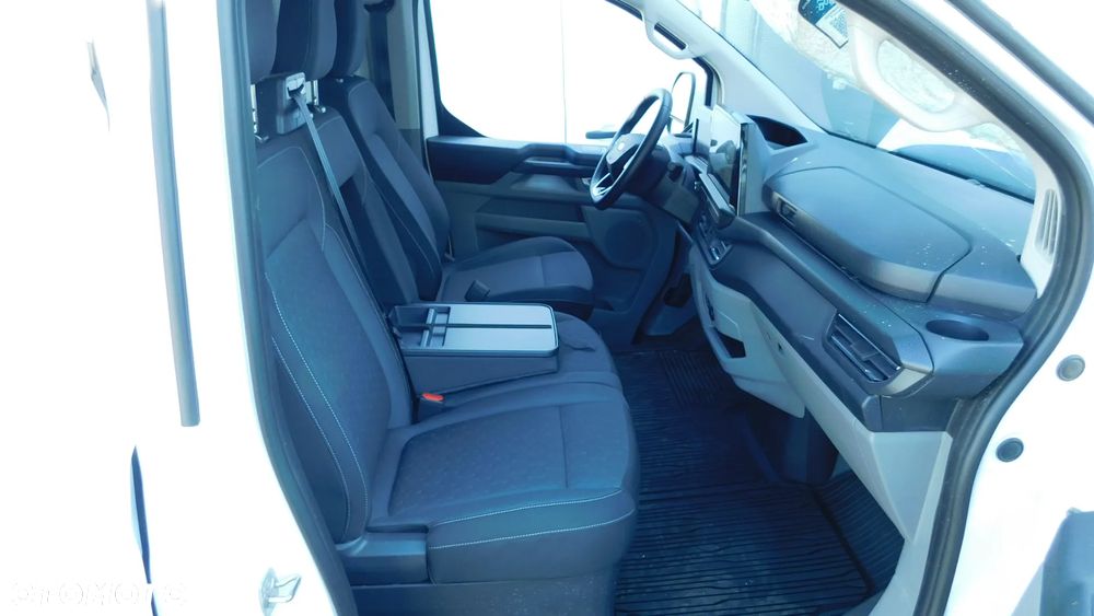 Ford TRANSIT CUSTOM Nowy Model  2.0 136PS. Led  Felgi Alu  Automat Titanium FV23% - 24