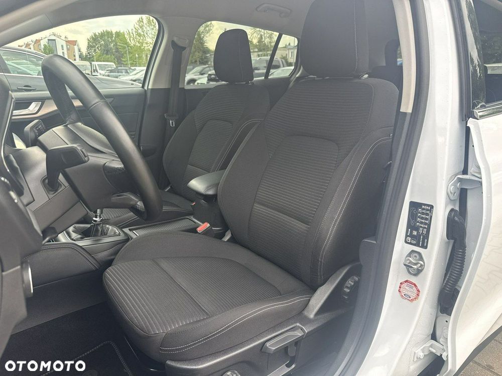 Ford Focus - 17