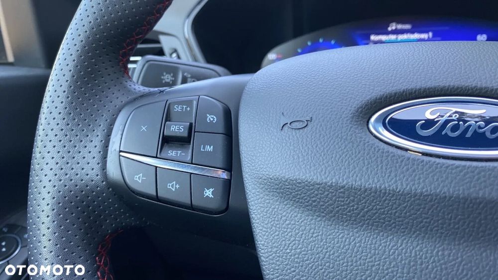 Ford Kuga - 20