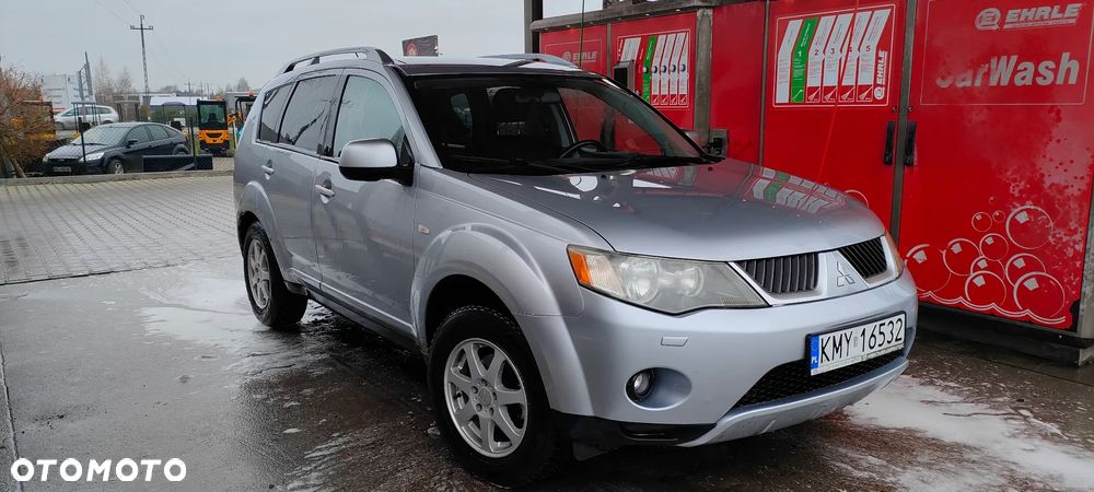 Mitsubishi Outlander 2.2 DID Instyle - 1