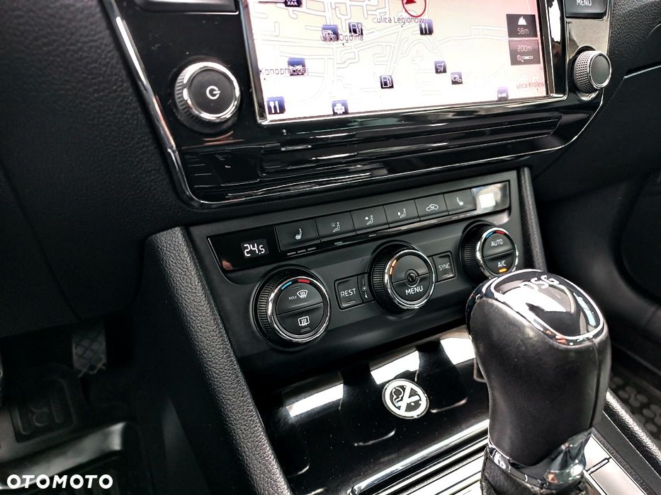 Skoda Superb 2.0 TDI Ambition DSG7 - 29