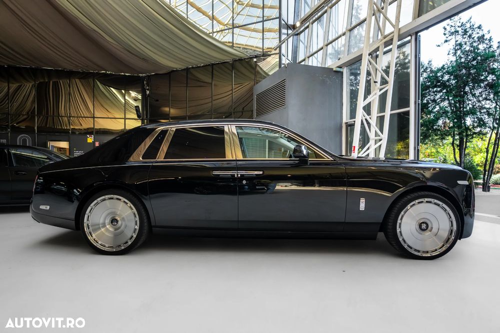 Rolls-Royce Phantom - 4