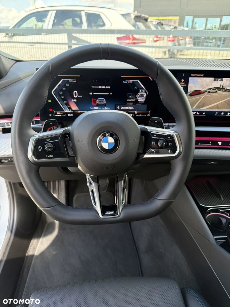 BMW Seria 5 520d xDrive mHEV M Sport - 7
