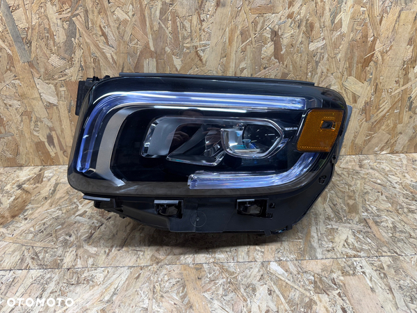 Przednia lewa lampa Mercedes glb 247 USA