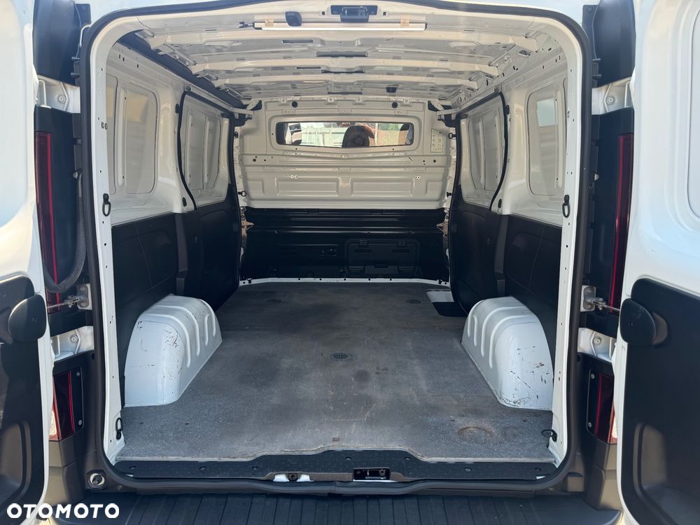 Renault Trafic - 11