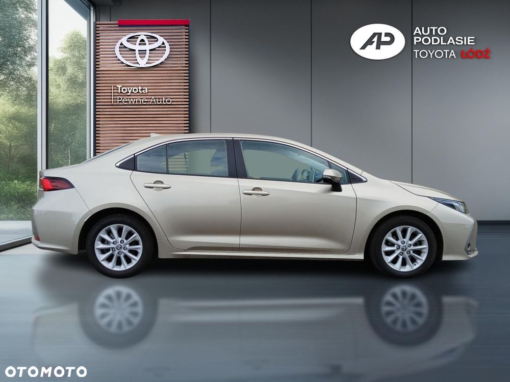 Toyota Corolla - 10