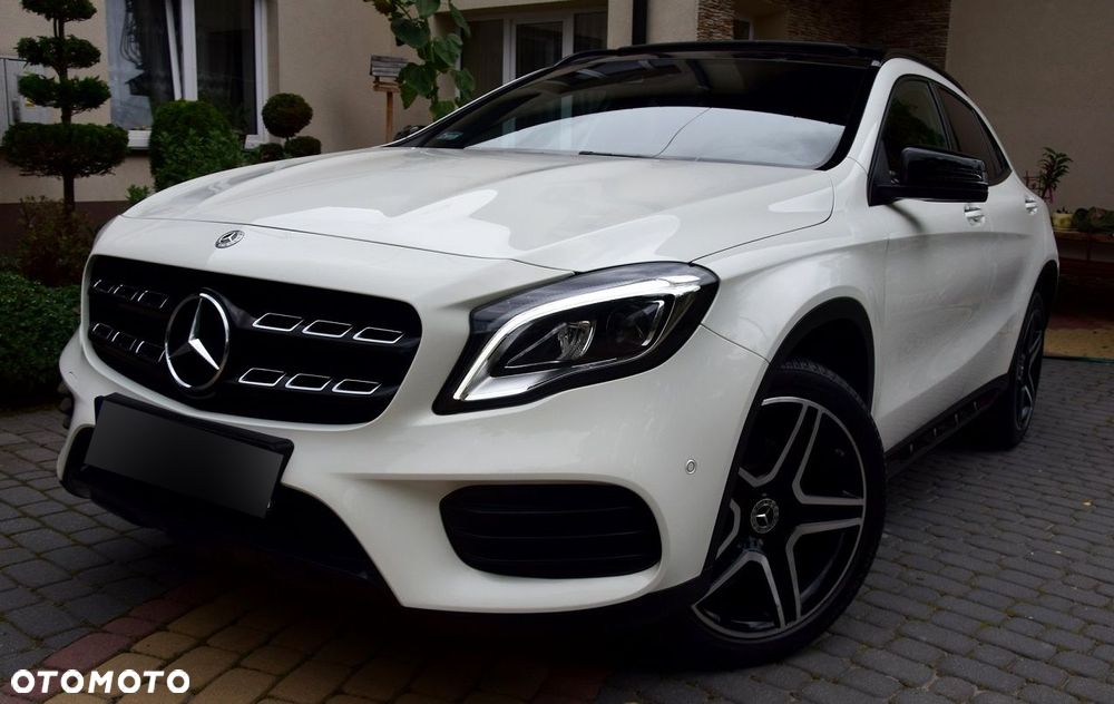 Mercedes-Benz GLA 250 4-Matic AMG Line - 19