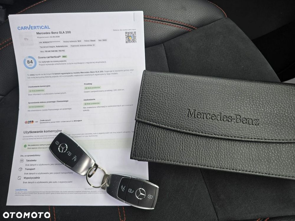 Mercedes-Benz GLA - 34
