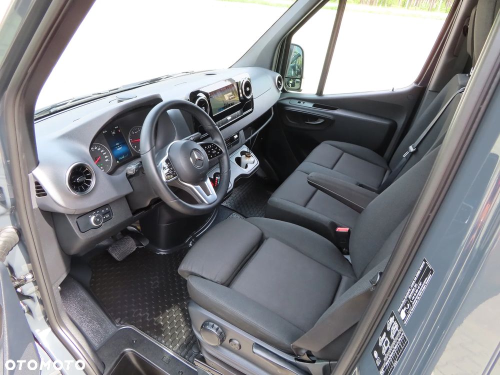 Mercedes-Benz Sprinter 319 CDI 190 KM 9G-Tronic Automat Model 907 Furgon Blaszak Ekstra Długi LONG MAXI + 4800 mm Rozstaw Osi 4325 mm Ładowność 981 Kg GWARANCJA FABRYCZNA Kabina Sypialniana + WEBASTO FULL Opcja Wyposażenia OKAZJA DOSTĘPNY I GOTOWY - 31