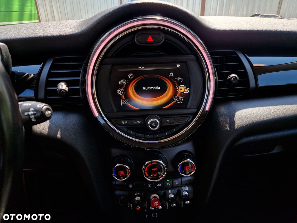 MINI Cooper - 24