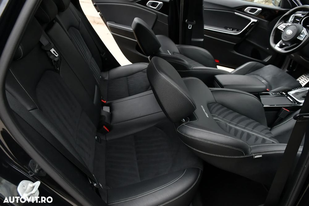 Kia Ceed 1.5 T-GDI DCT7 OPF (48V Mild Hybrid) GT Line - 11