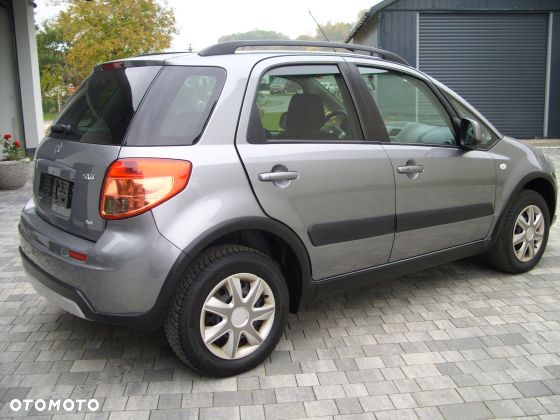 Suzuki Sx4 2011 photo 3
