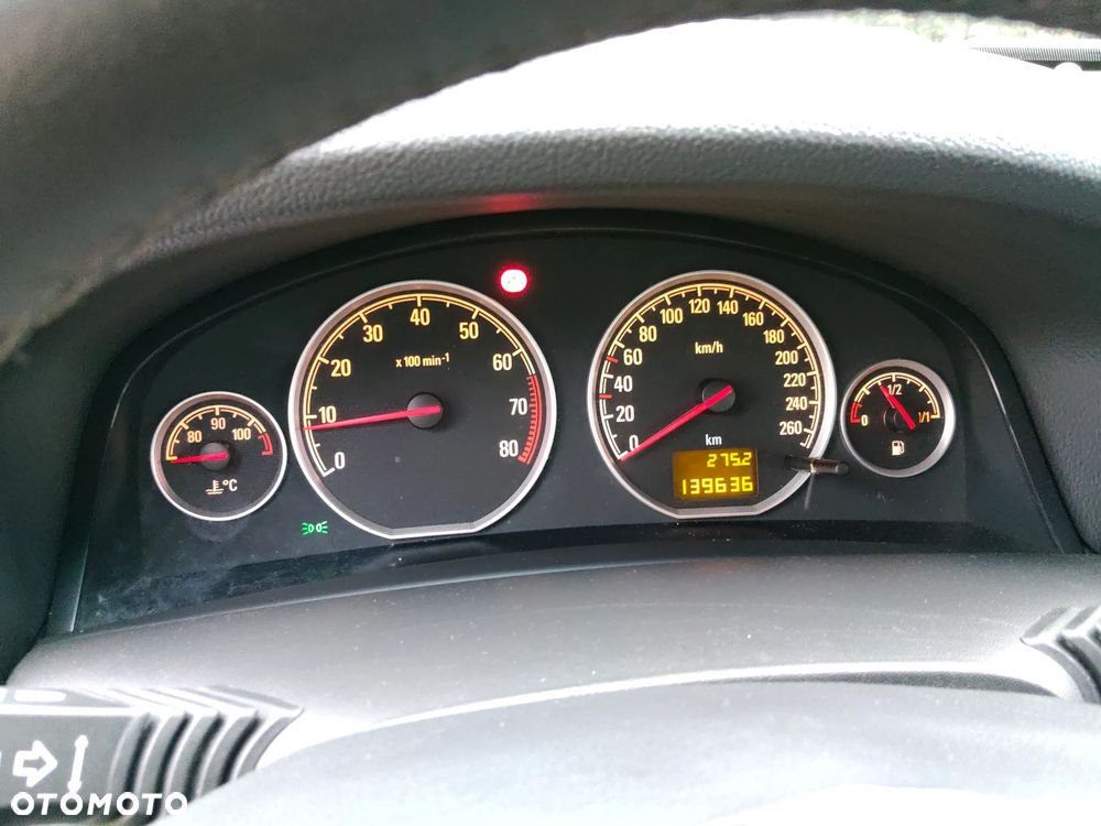 Opel Vectra 2.2 - 23