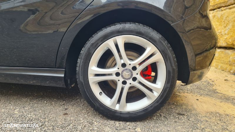 Mercedes-Benz A 200 CDi BE Urban - 38