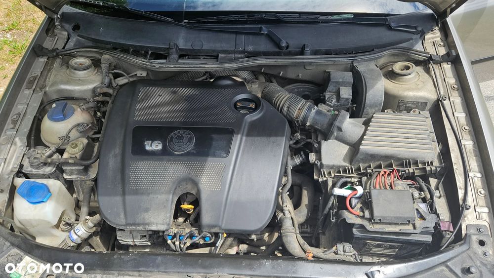 Skoda Octavia 1.6 Tour - 26