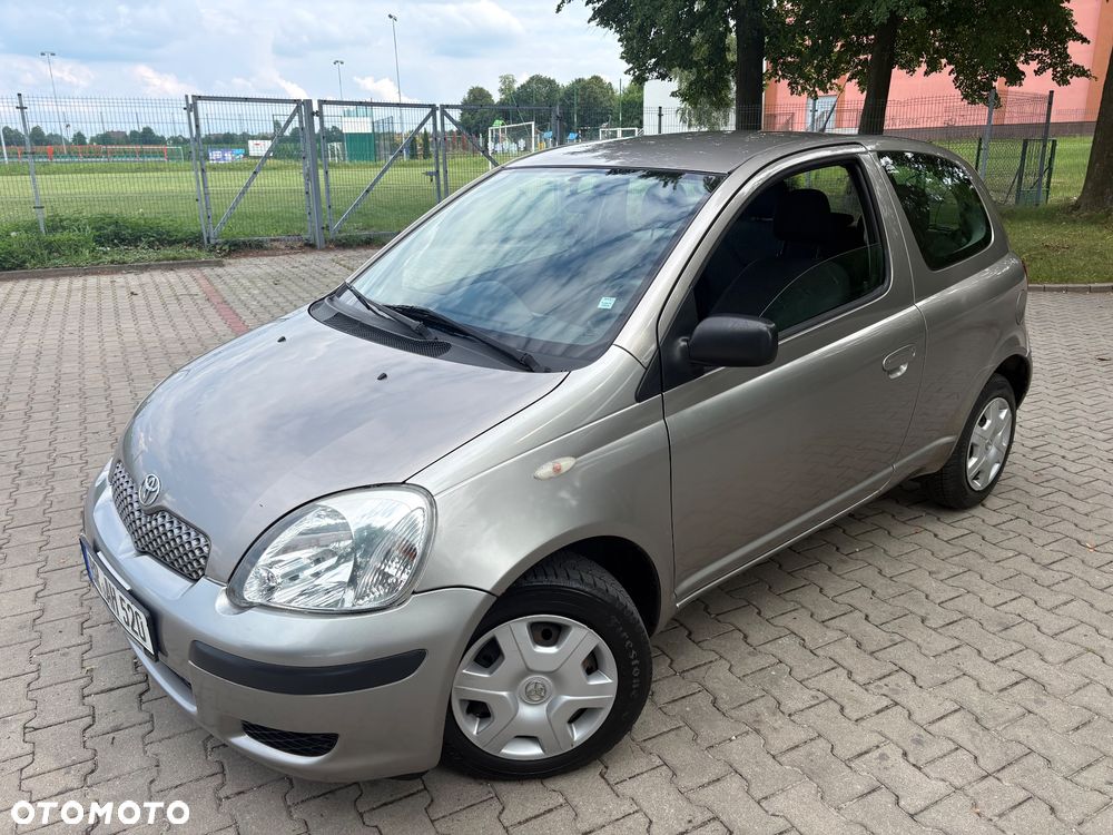 Toyota Yaris 1.0 - 3