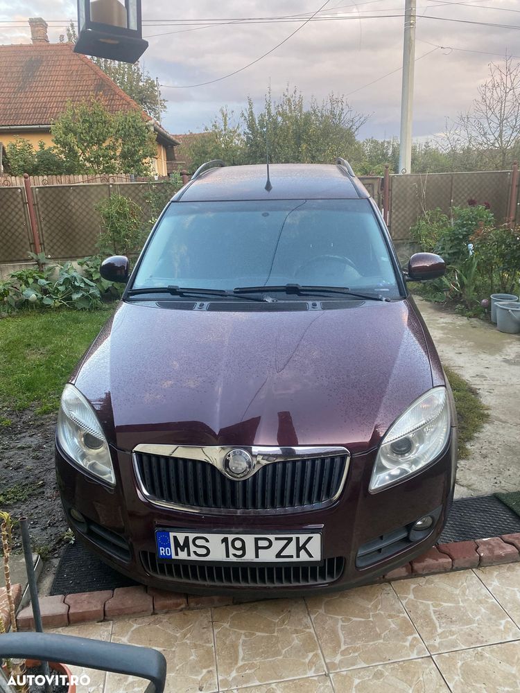 Skoda Roomster 1.6 16V Tiptronic Style - 1