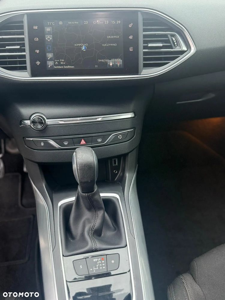Peugeot 308 BlueHDi 150 Automatik Stop & Start Allure - 26