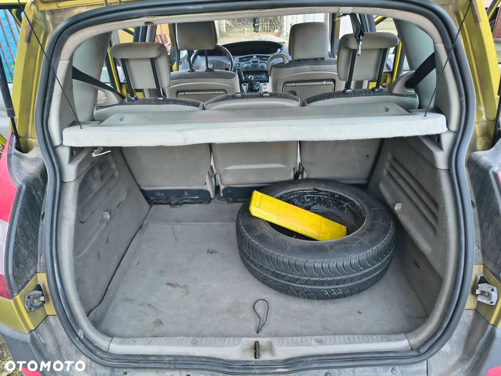 Renault Scenic 1.6 16V Authentique - 12