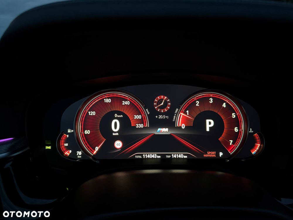 BMW Seria 5 540i xDrive - 15