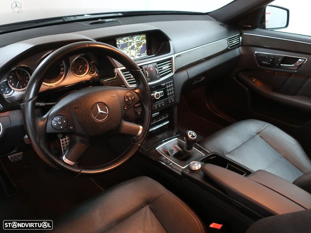 Mercedes-Benz E 250 CDi Avantgarde BlueEfficiency - 12