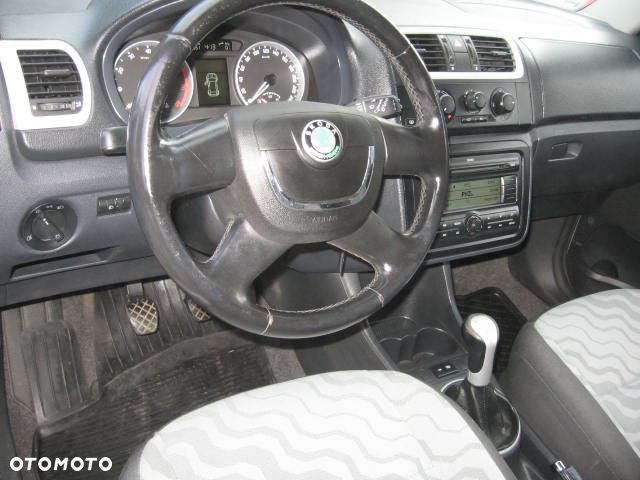 Skoda Octavia 1.6 Ambiente - 19