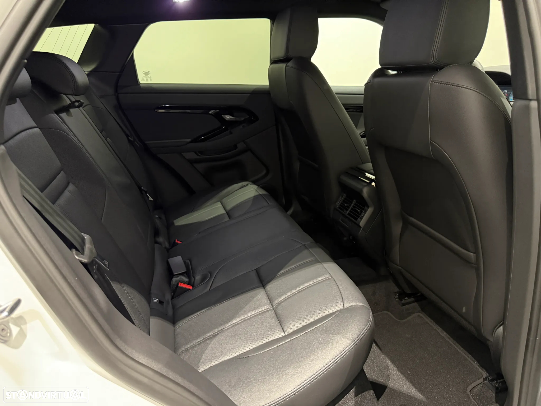 Land Rover Range Rover Evoque 1.5 P300e AWD S - 9