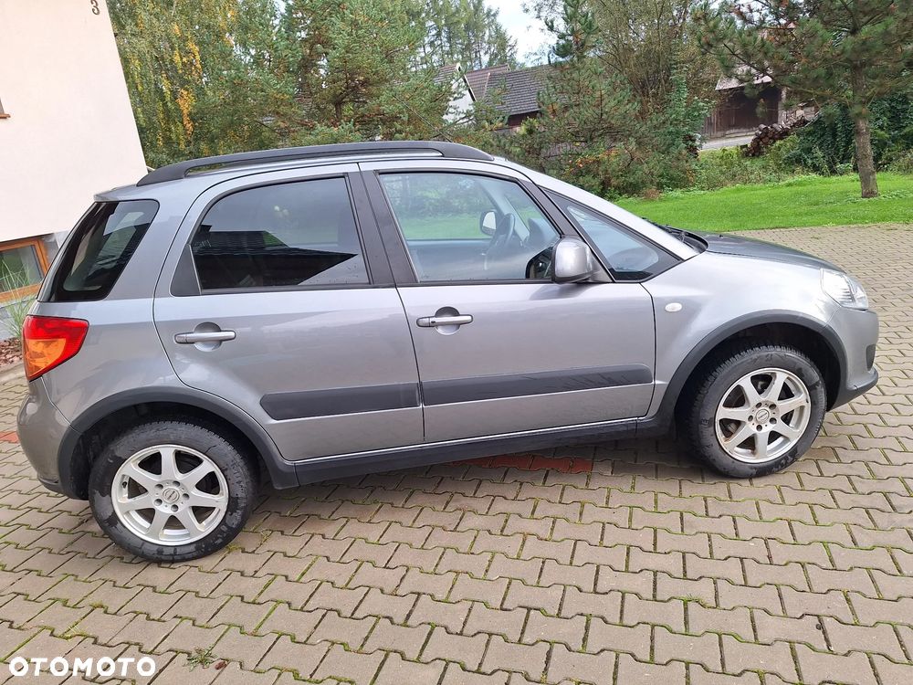 Suzuki SX4 1.6 GS / Premium 4WD - 34