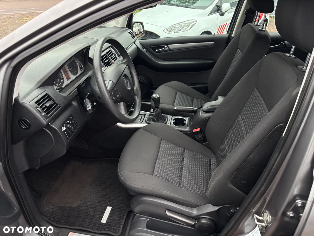 Mercedes-Benz Klasa B 170 - 11