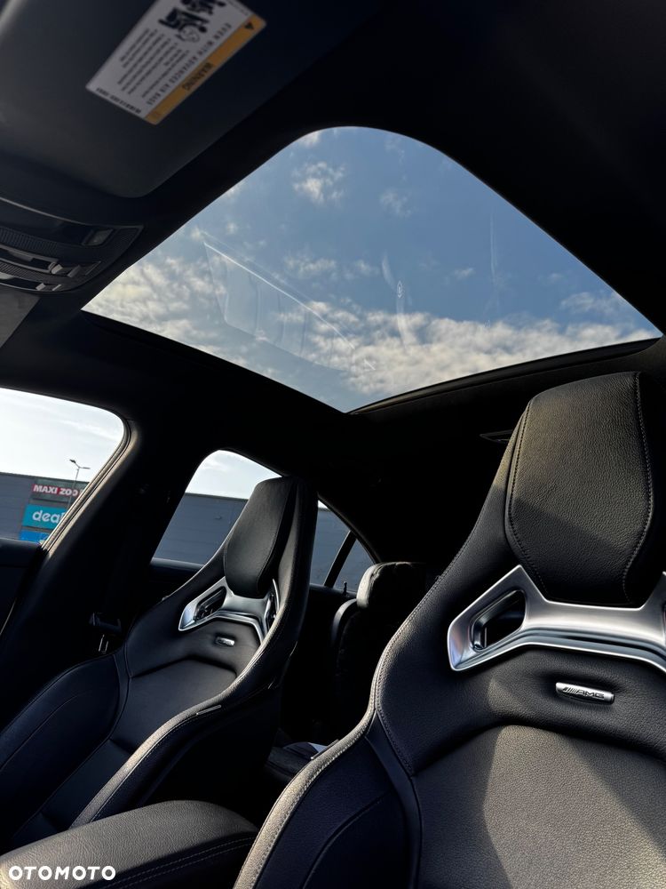 Mercedes-Benz CLA 45 AMG 4Matic 7G-DCT - 16