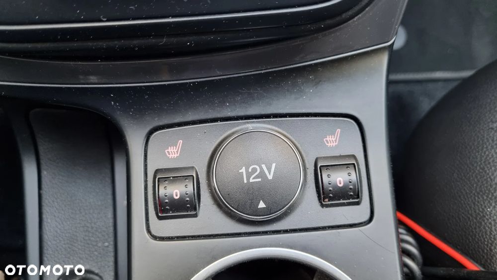 Ford Kuga 2.0 TDCi 4x4 Titanium - 12