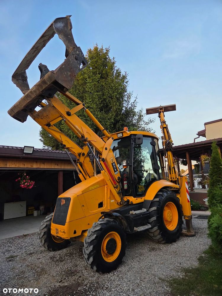 JCB 3CX - 8