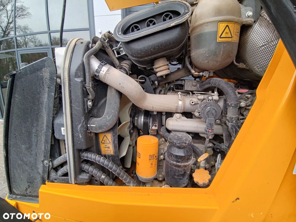 JCB 5CX SITEMASTER PRO 2022r - 13