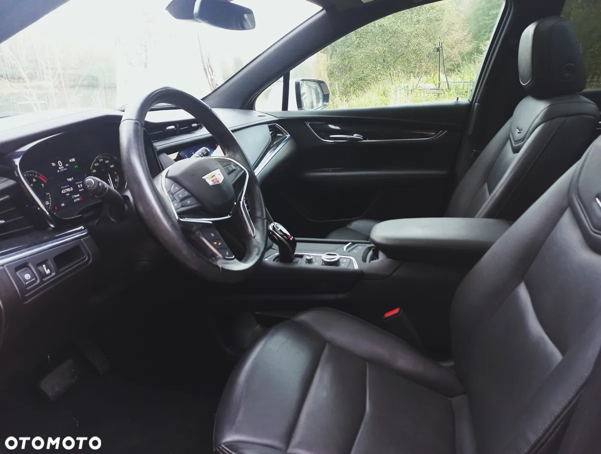 Cadillac XT5 - 28