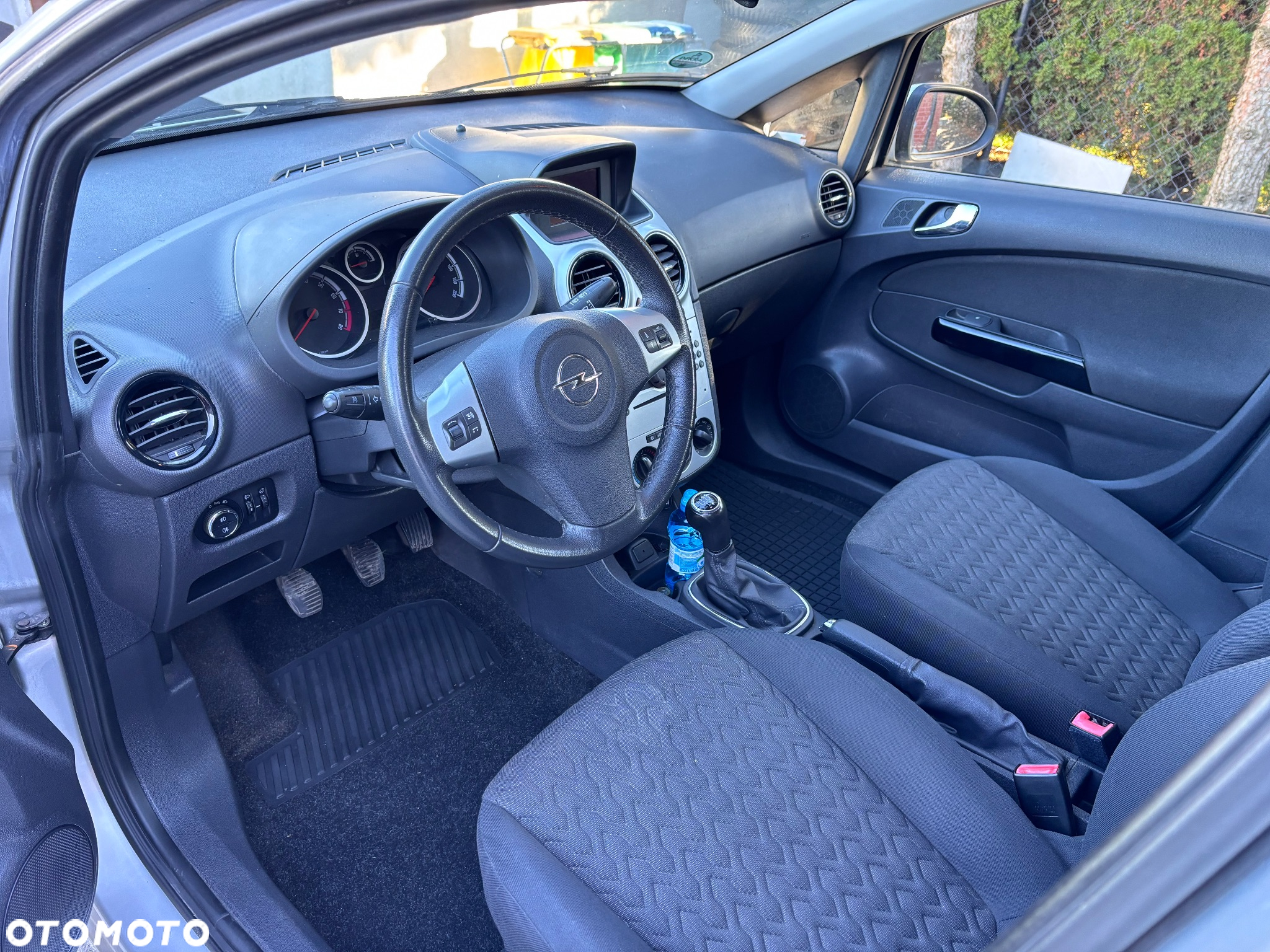 Opel Corsa 1.2 16V Cosmo - 6