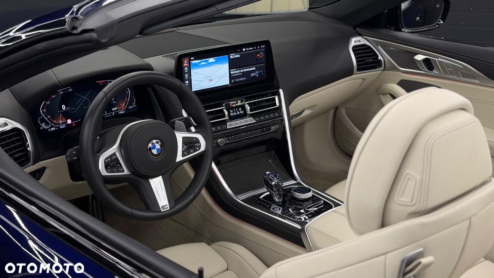 BMW Seria 8 840i xDrive - 14