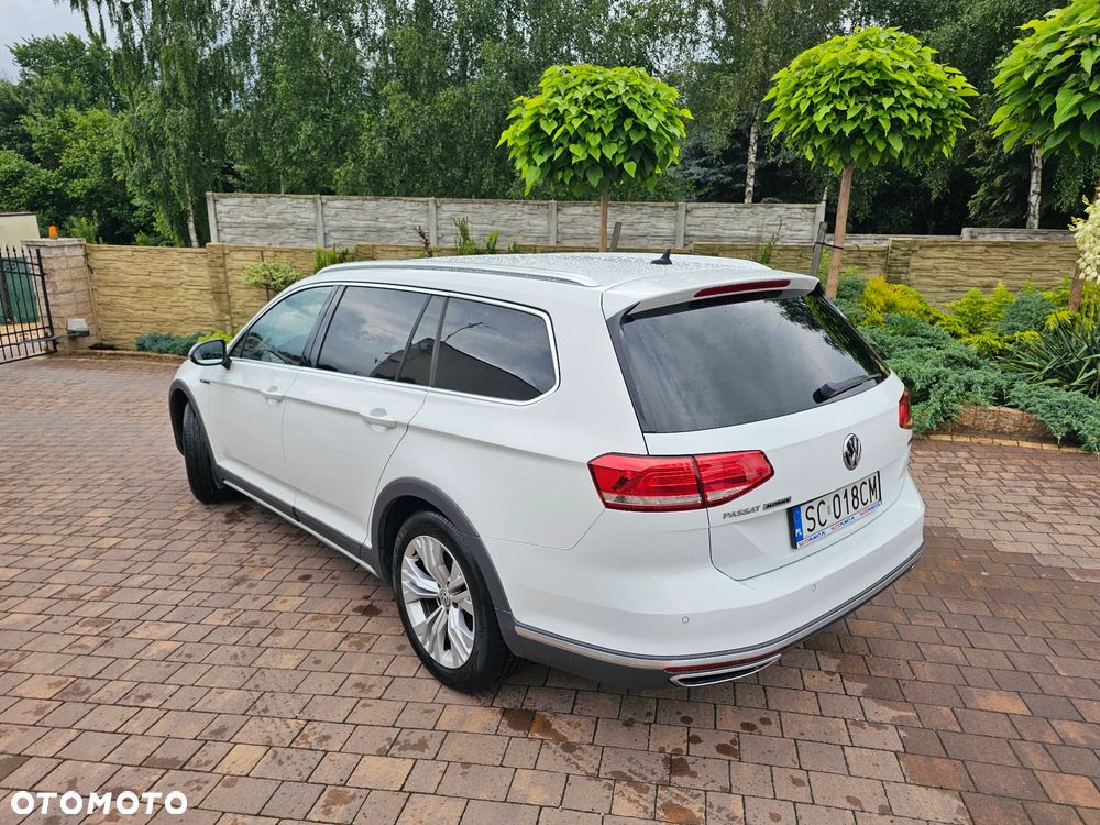 Volkswagen Passat 2.0 TDI BMT 4Mot Highline DSG - 9