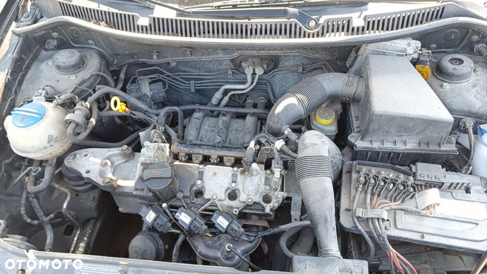 36280 Volkswagen polo IV 9N lift model od 05-09 silnik 1.2 6V BMD 54 km skrzynia GSH lakier L041 - 8