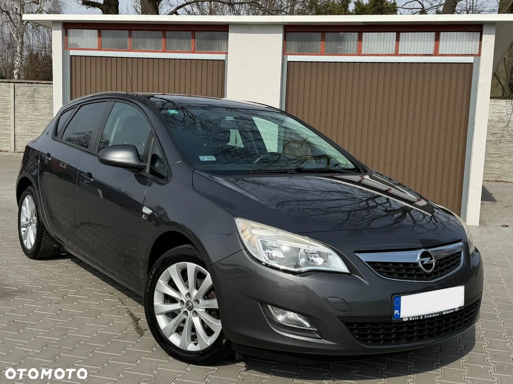 Opel Astra ver-1-4-turbo-cosmo - 5