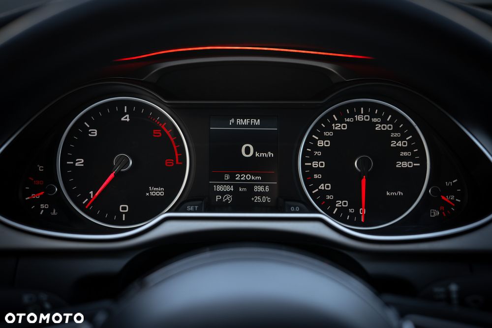 Audi A4 Allroad 2.0 TDI Quattro S tronic - 33