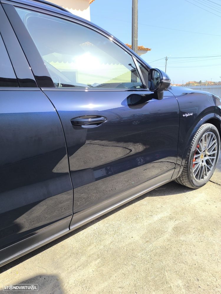 Porsche Cayenne E-Hybrid - 7