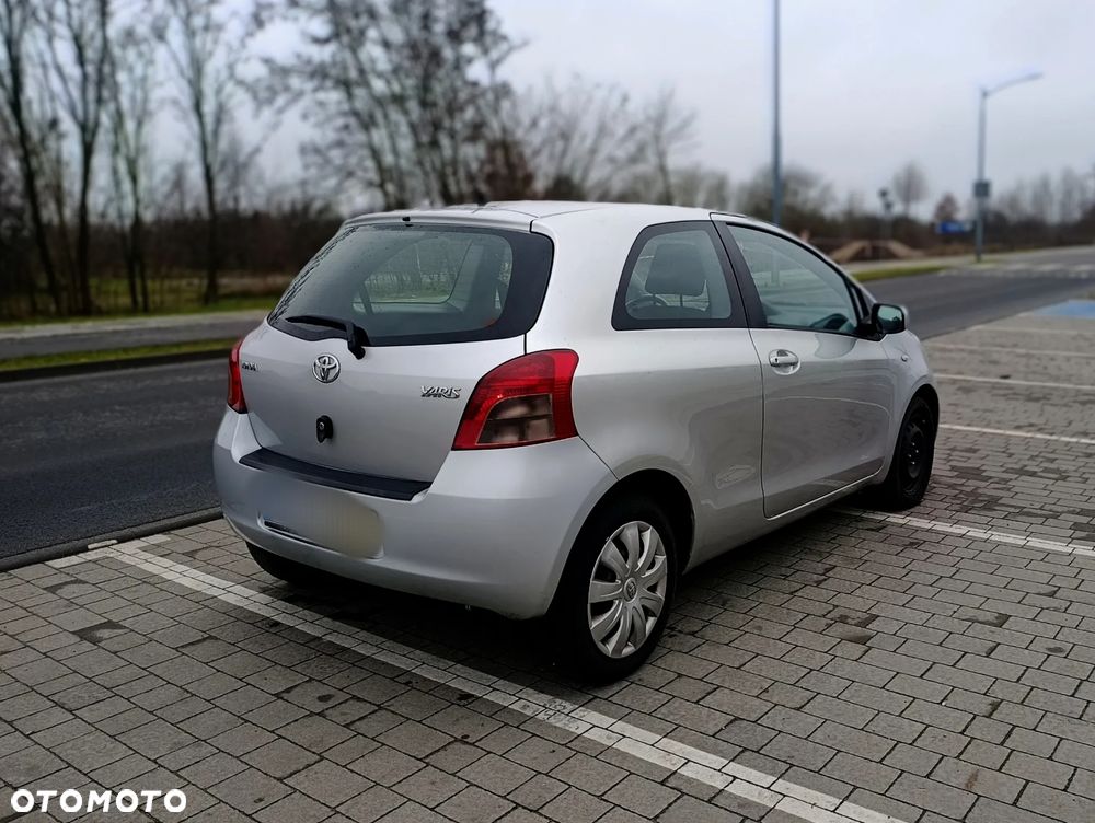 Toyota Yaris 1.3 VVT-i Team - 6