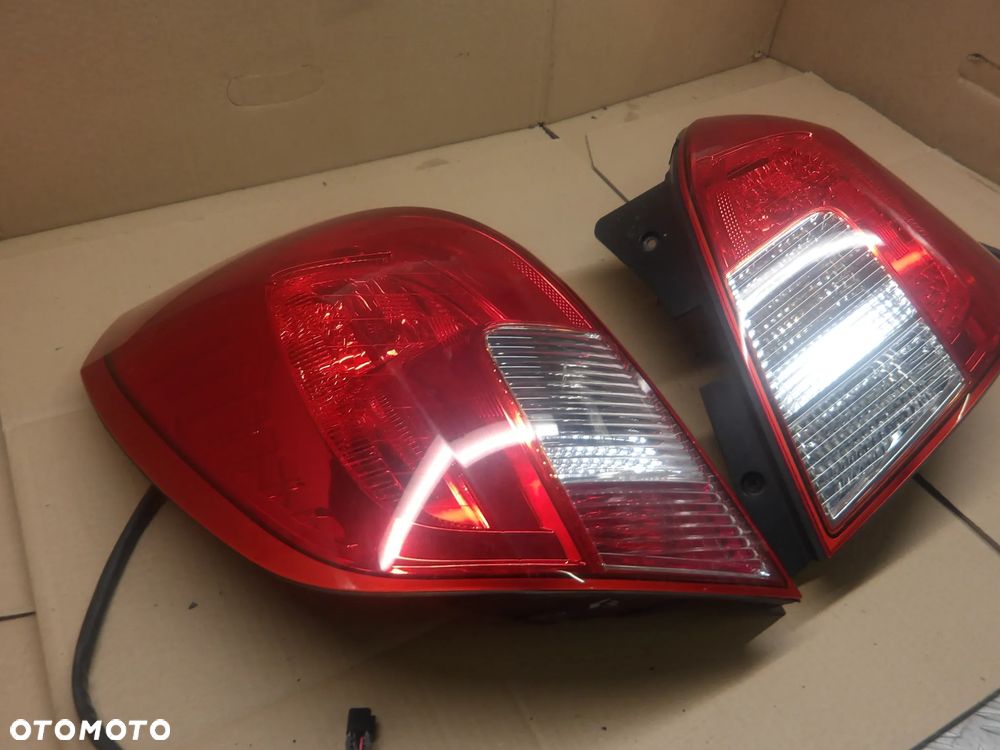 OPEL ANTARA 2.2D 06-10 LAMPA PRAWA LEWA TYŁ TYLNA 7936U 7937U - 15