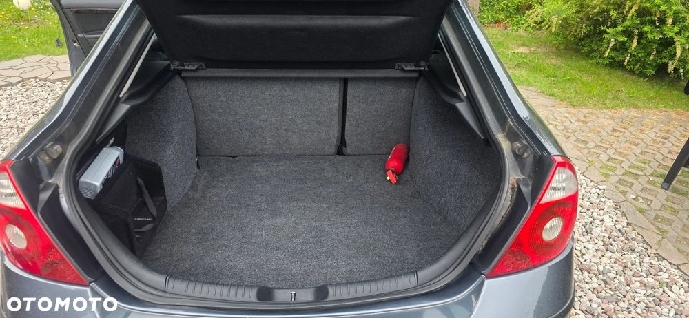 Ford Mondeo 2.5 V6 Ghia - 12