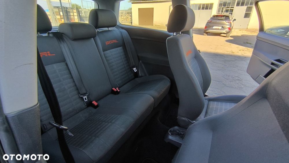 Volkswagen Polo - 7