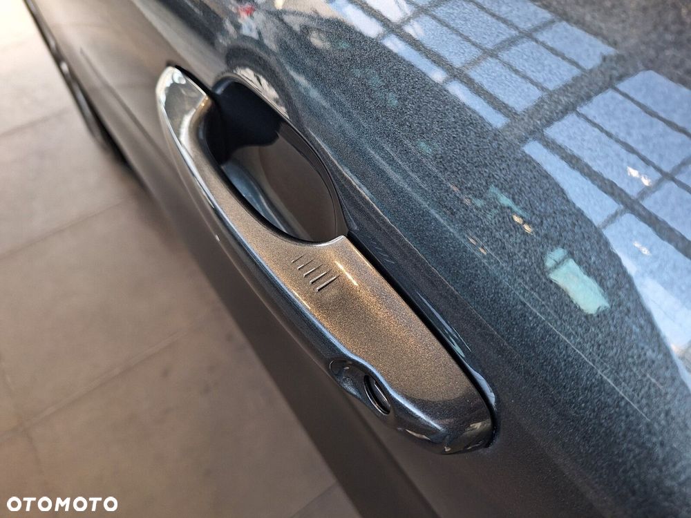 Ford Kuga 2.0 EcoBlue AWD Titanium X - 14