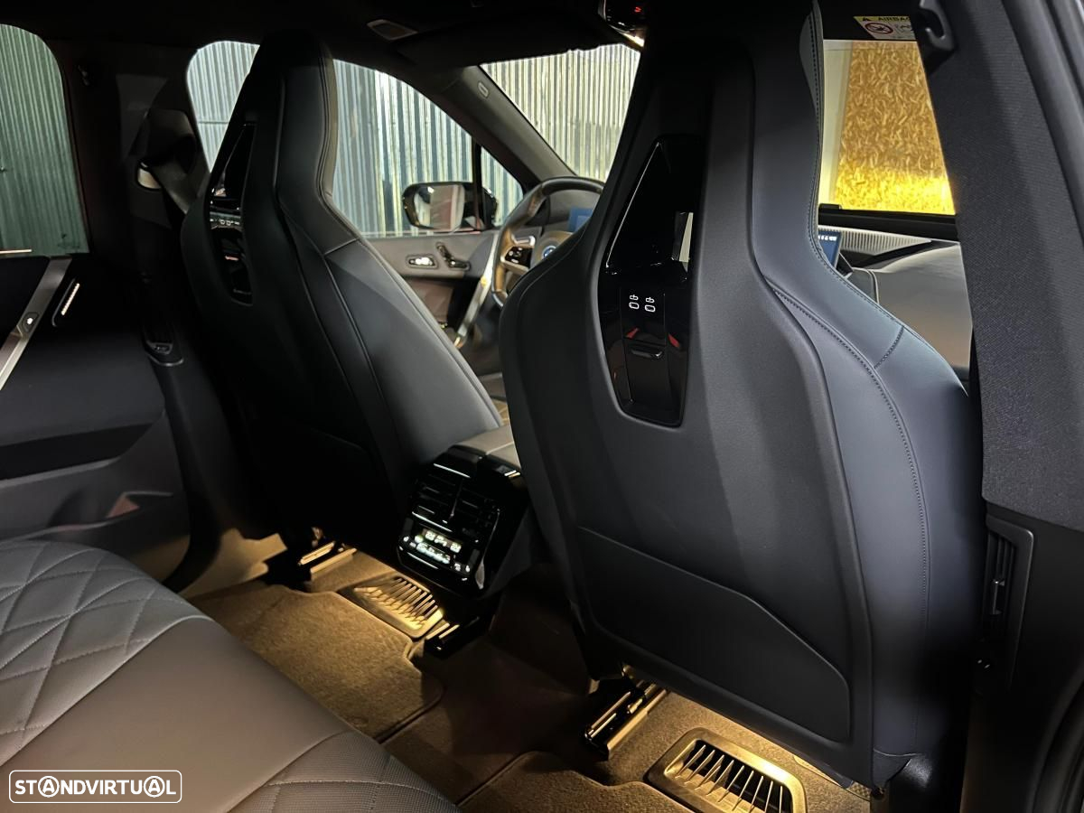 BMW iX M60 - 49